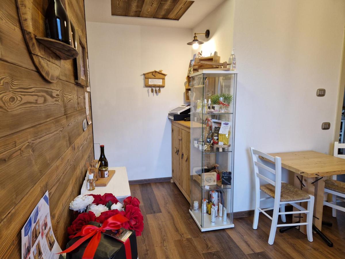 Capo di Ponte Azienda Agricola Agriturismo I Sei Petali מראה חיצוני תמונה