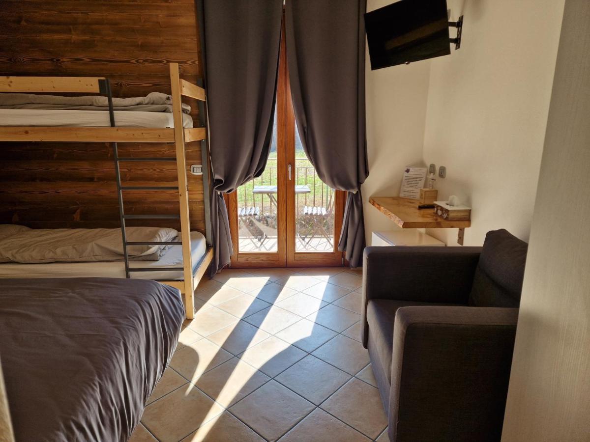 Capo di Ponte Azienda Agricola Agriturismo I Sei Petali מראה חיצוני תמונה